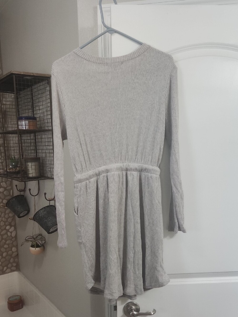 Gilli Light Gray Ribbed Long-Sleeve Drawstring Dress - Picture 4 of 5